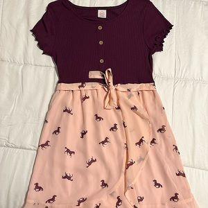 Girls Size 10-12 -Dress -Burgundy & Pink with Horses -Short Sleeves